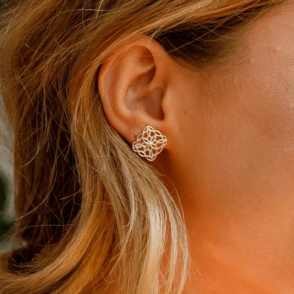 BLOOM STUD EARRINGS GOLD